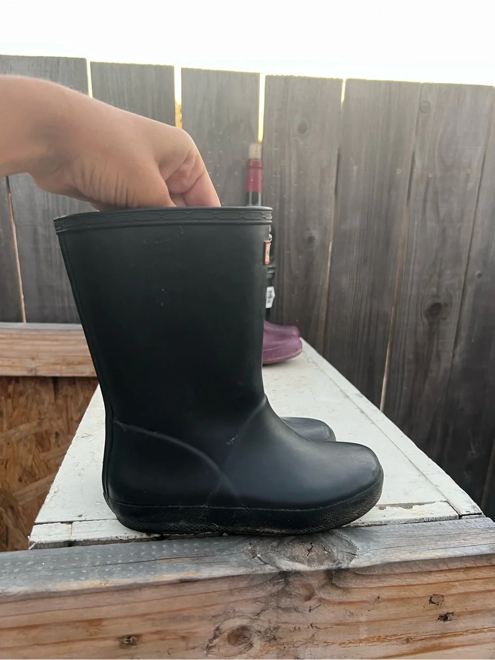 Hunter Black Mid-Calf Waterproof Rubber Boots Kids size 9/10